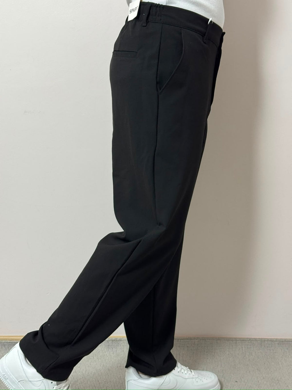 Siyah Relax Fit Kumaş Pantolon – Modern ve Şık Erkek Pantolon