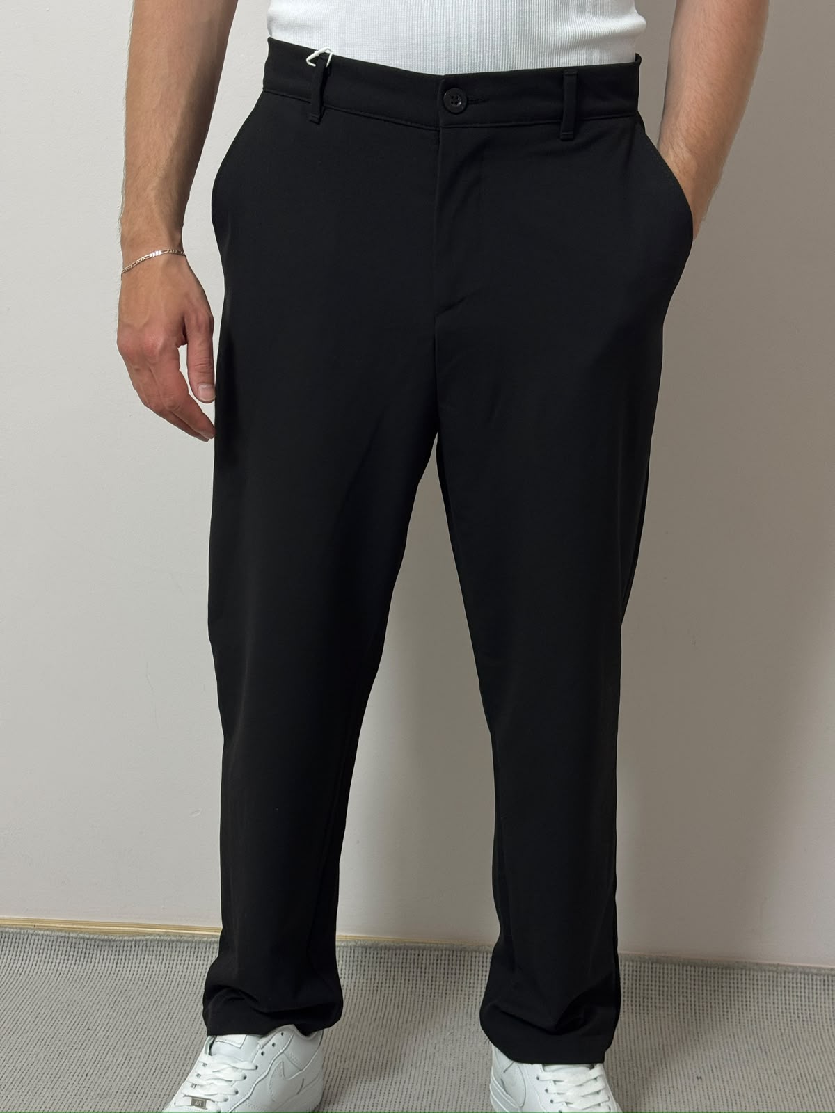 Siyah Relax Fit Kumaş Pantolon – Modern ve Şık Erkek Pantolon