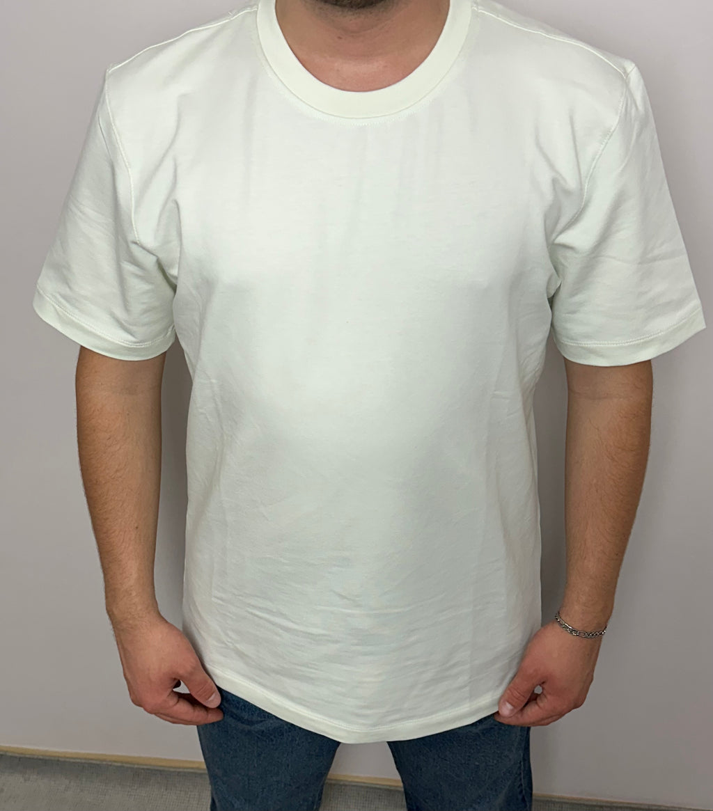 Kırık Beyaz Basic T-Shirt