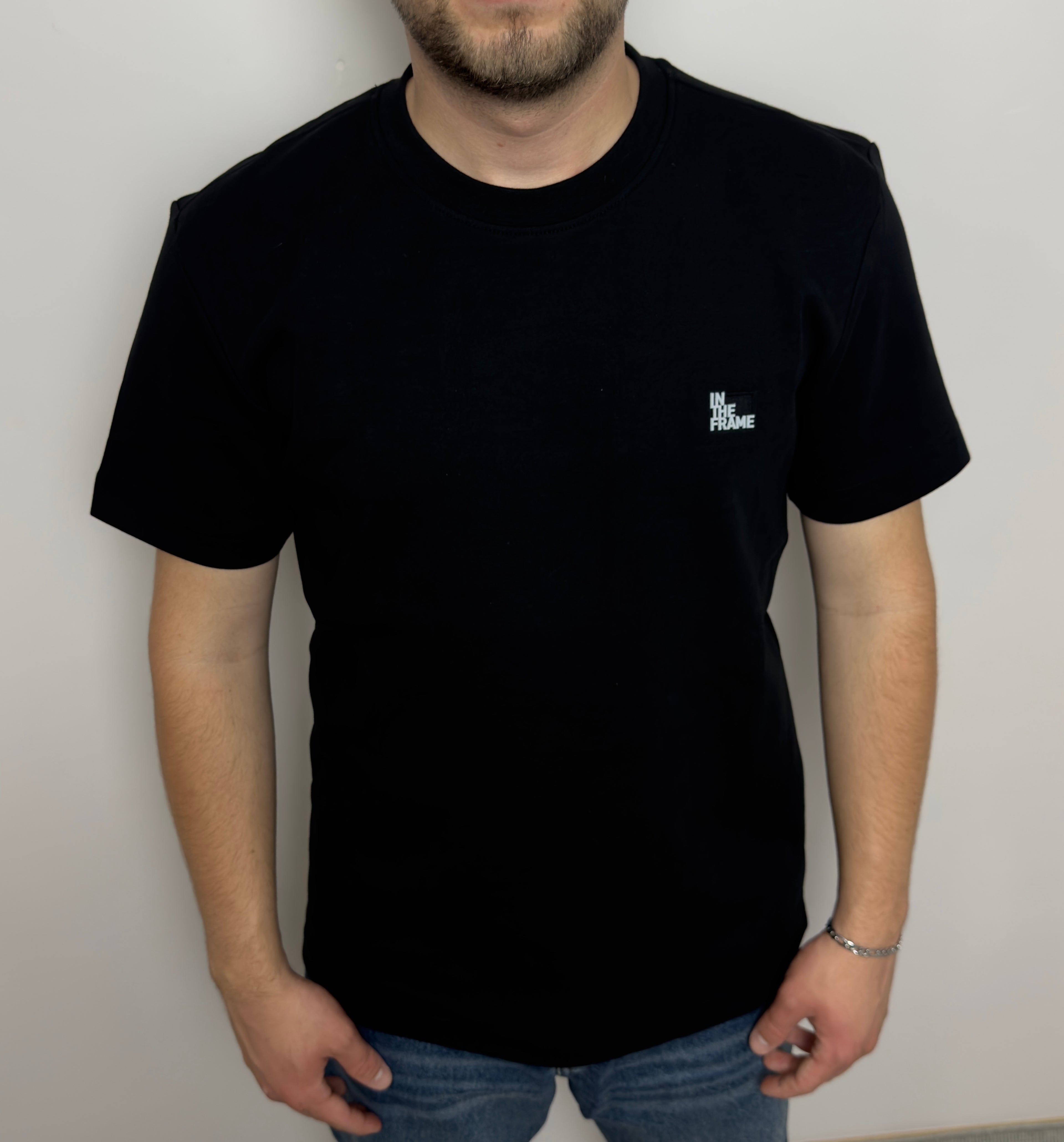 Nakış Detaylı Siyah Erkek T-Shirt